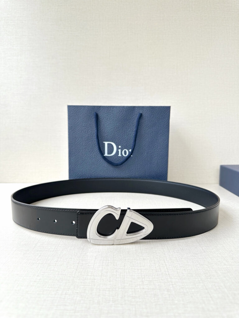 【注目新作】Dior ビジネスカジュアルベルト「全長約 100cm」
