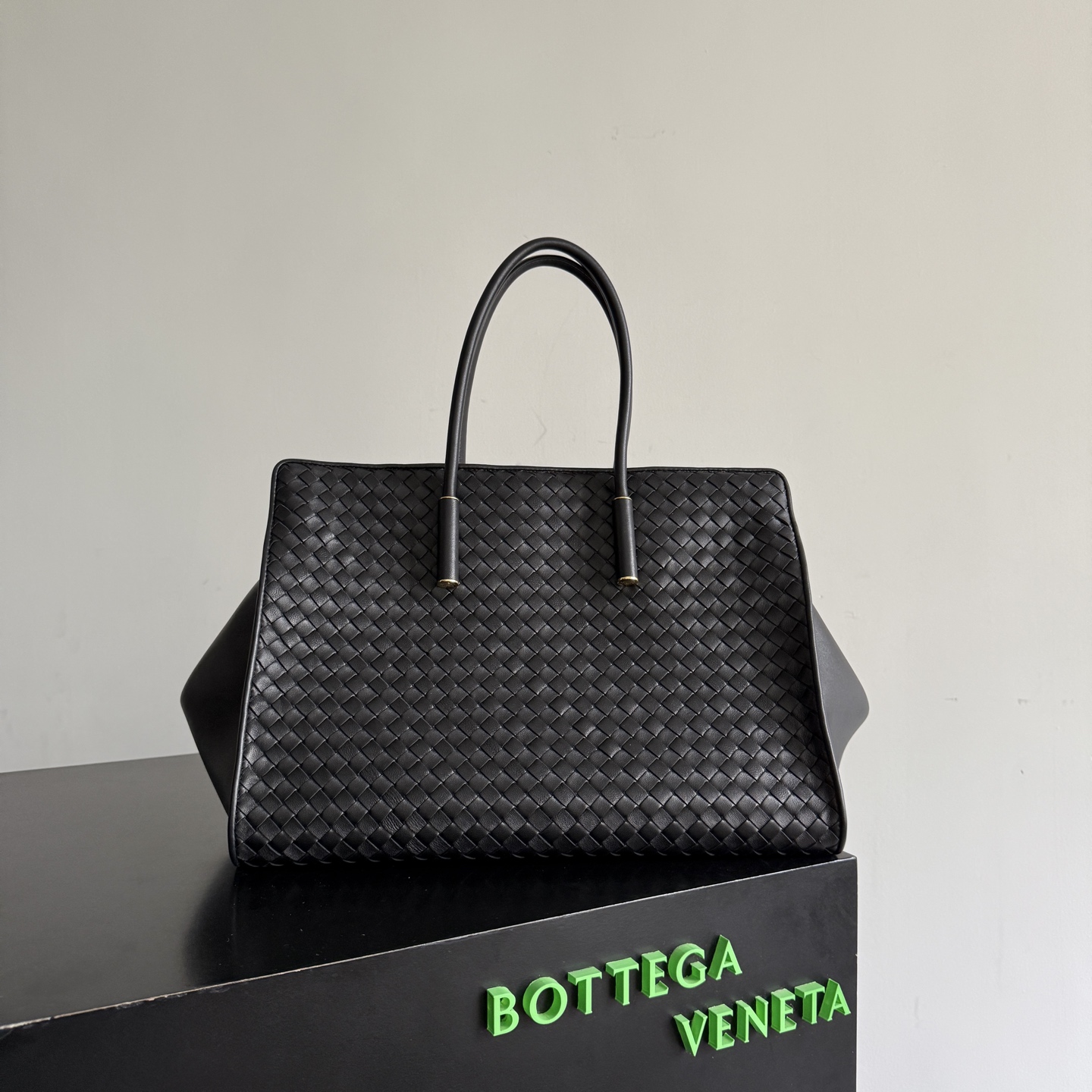 ボッテガ・ヴェネタ「Bottega Veneta」バーバラ レザートートバッグ