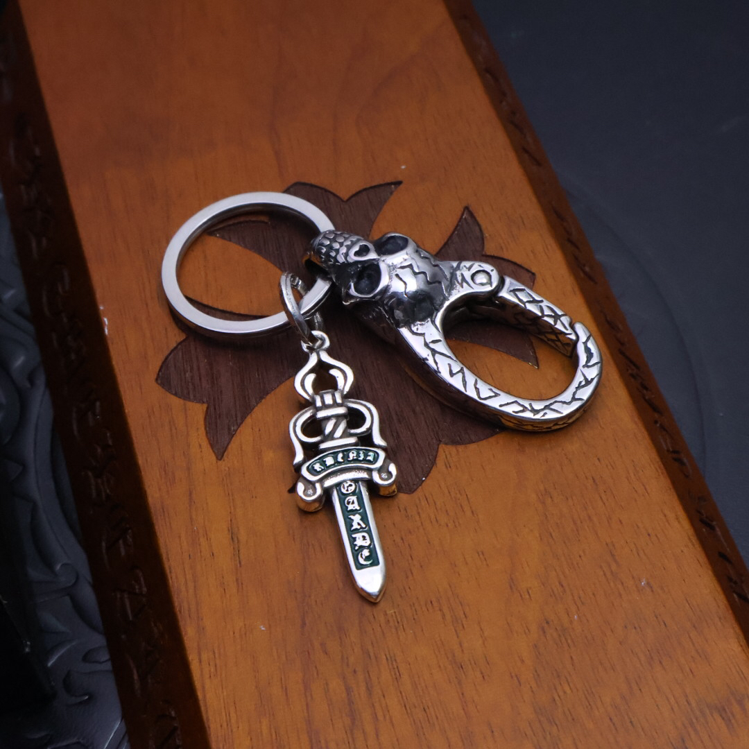 クロムハーツ「Chrome Hearts」キーホルダー&バッグチャーム - トレンドシンボル