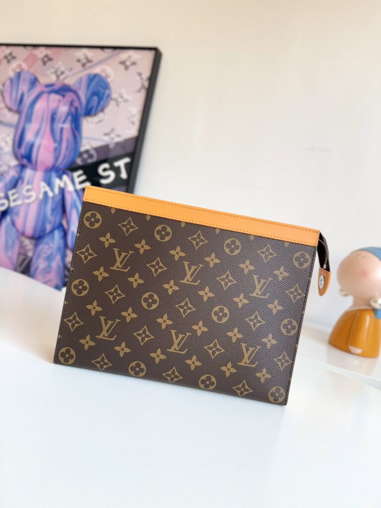 ルイ・ヴィトン「Louis Vuitton」ポシェット･ヴォワヤージュ MM