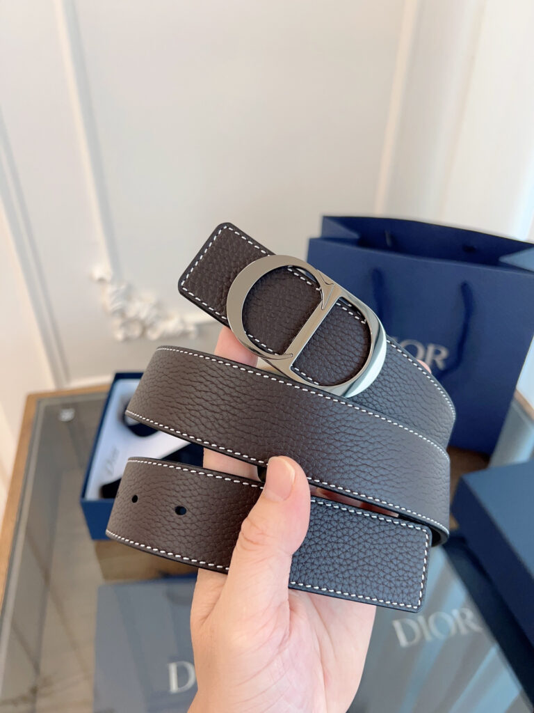 【注目新作】Dior ビジネスカジュアルベルト「全長約 100cm」