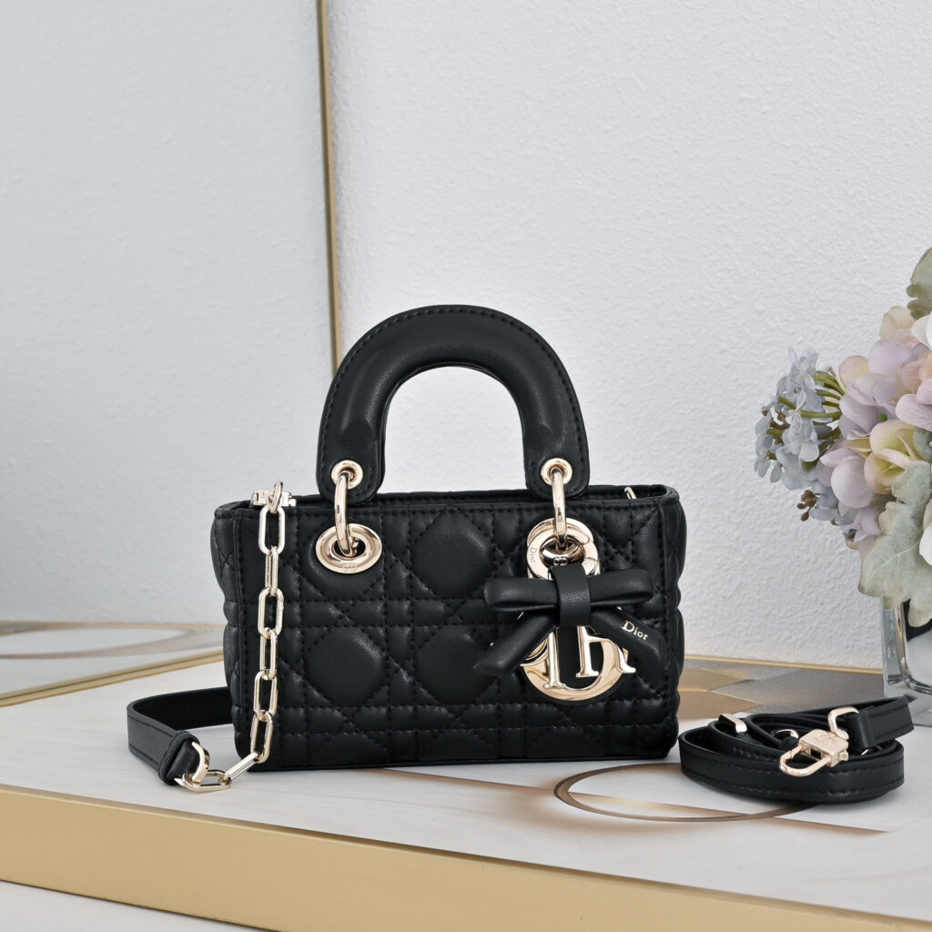 【入手困難品】ディオール レディ ディージョイ ハンドバッグ「Lady D‑Joy Bag」