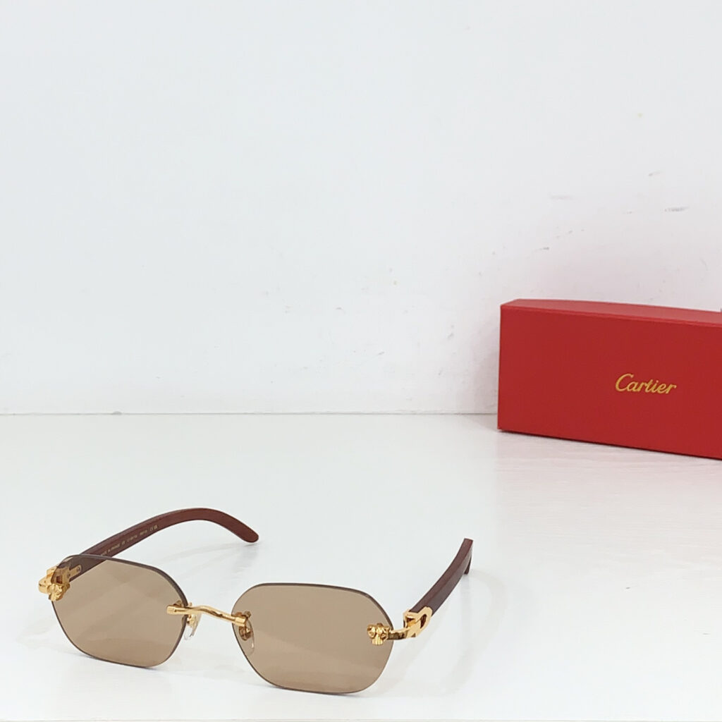 【高級品入庫】Cartier クラシカル貴族風サングラス「上質フレーム」