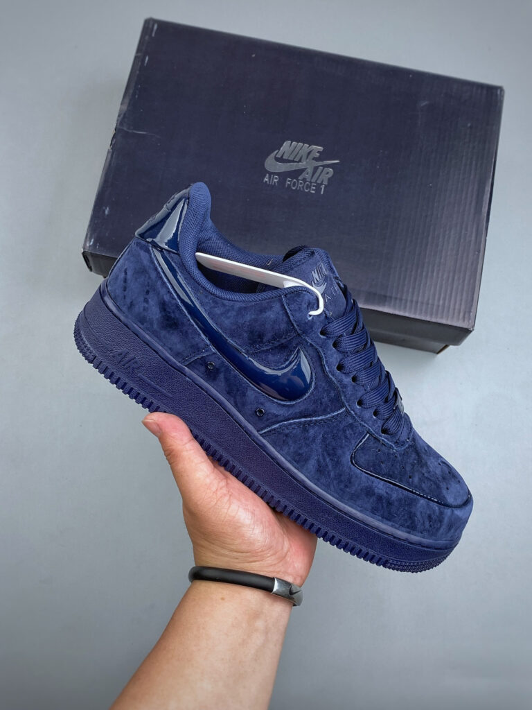 ナイキ エア フォース 1 トレンドスニーカー「Nike Air Force 1」