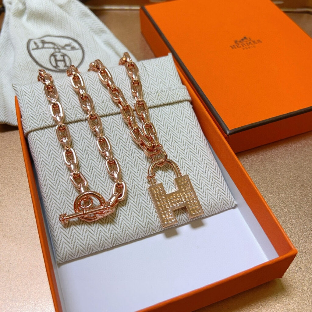 エルメス アイコニック＆クラシック ネックレス＆ペンダント コレクション