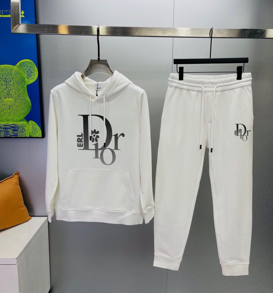 ディオール「Dior」2025年新作 爆売れスウェットスーツ