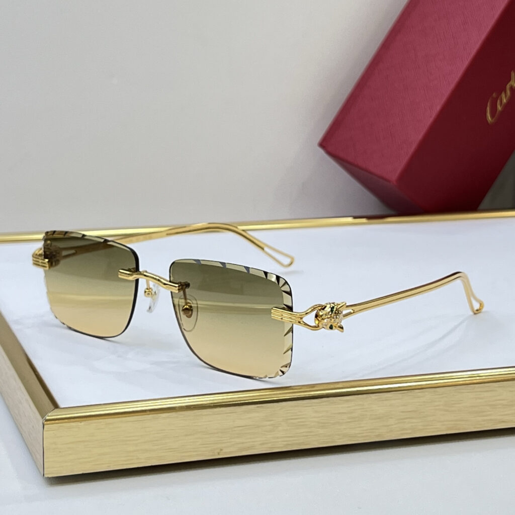 【高級品入庫】Cartier クラシカル貴族風サングラス「上質フレーム」