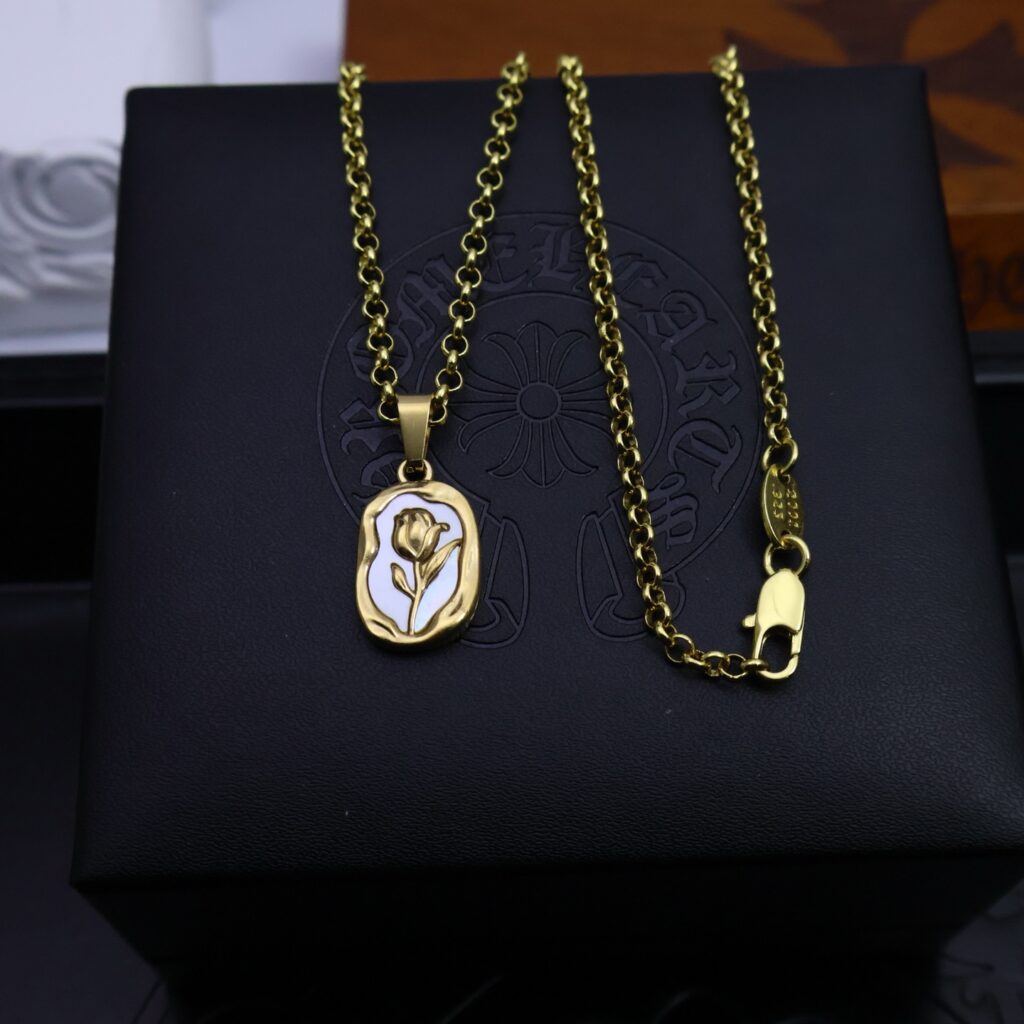 クロムハーツ「Chrome Hearts」チャームペンダント 2026