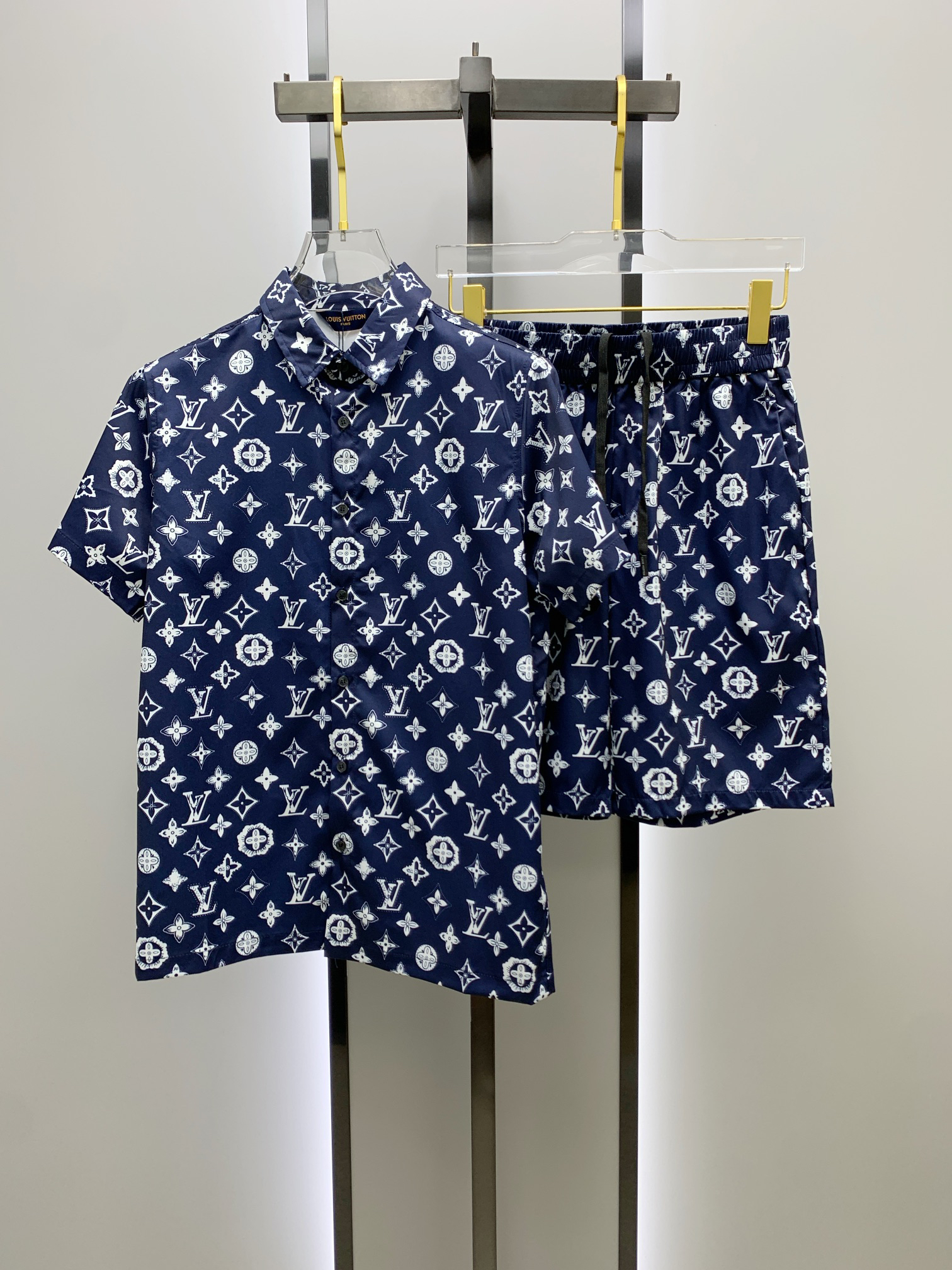 ルイ・ヴィトン「Louis Vuitton」 カジュアルセットアップ 26SS