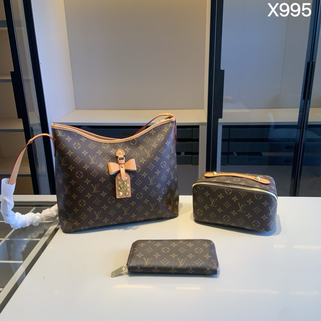「ルイ・ヴィトン」LOUIS VUITTON ショルダーバッグ＋メイクポーチ＋長財布 3 点セット 限定セール 大人気販売中