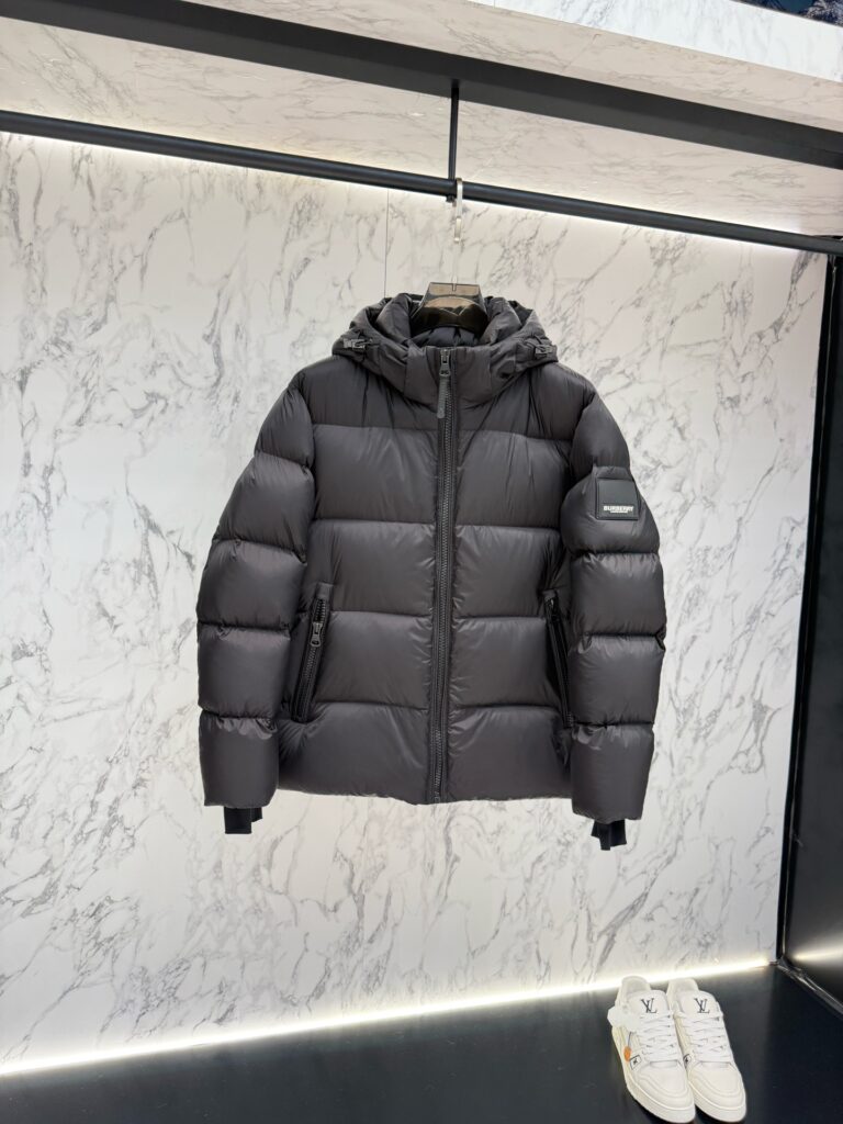 バーバリー「Burberry」秋冬ファッションフード付きダウンジャケット