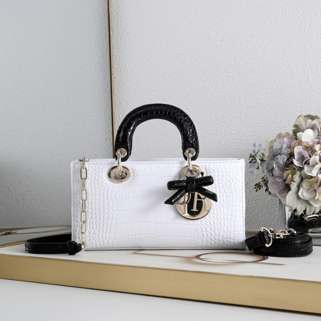 【入手困難品】ディオール レディ ディージョイ ハンドバッグ「Lady D‑Joy Bag」