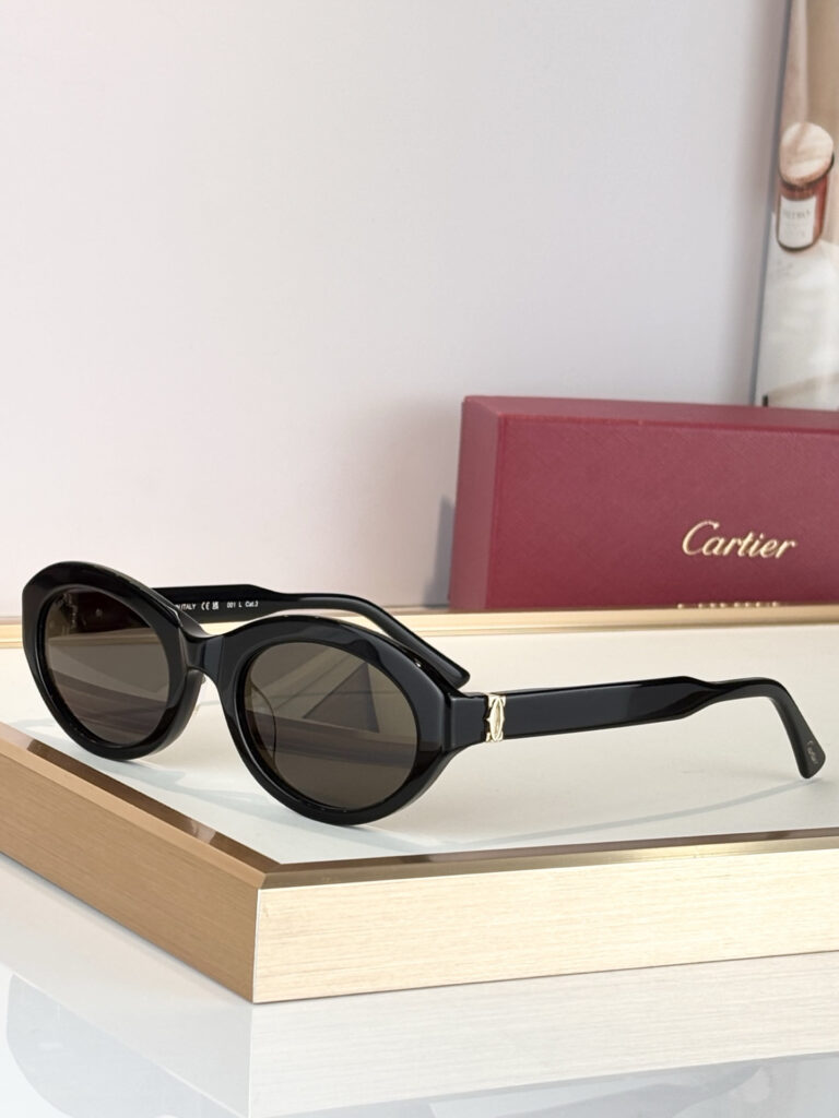 【高級品入庫】Cartier クラシカル貴族風サングラス「上質フレーム」
