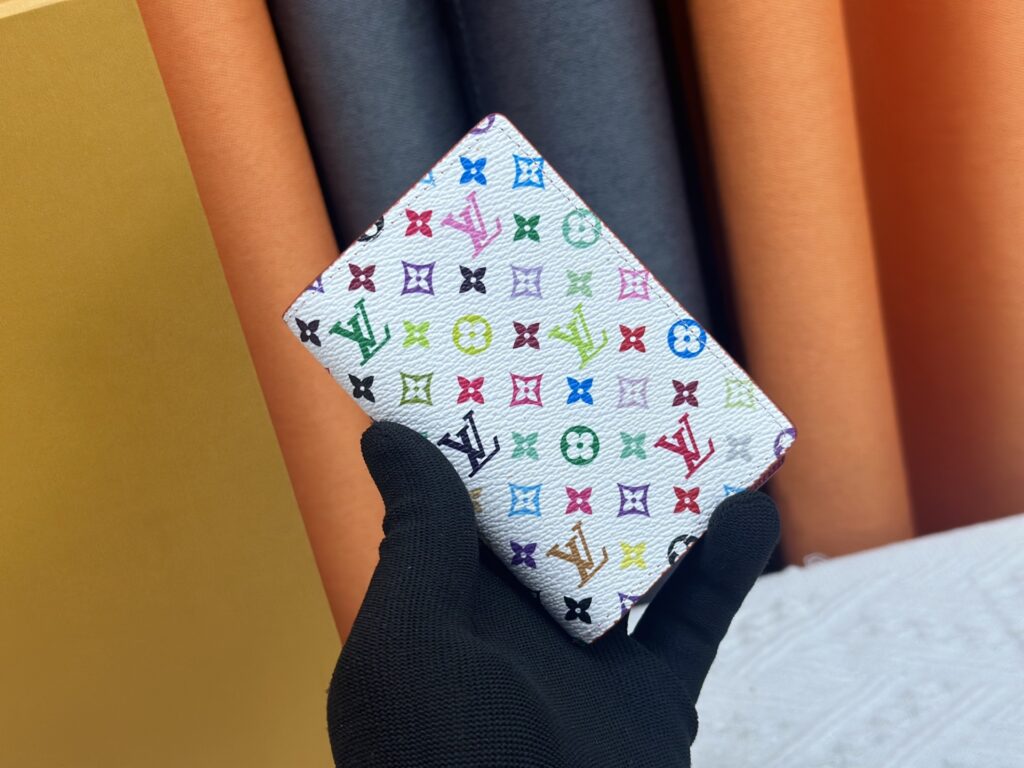 ルイ・ヴィトン「LV x TM」カードケース オーガナイザー･ドゥ ポッシュ
