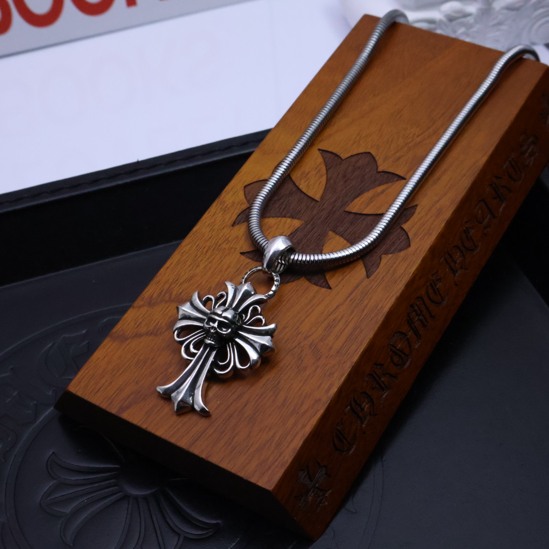 クロムハーツ「Chrome Hearts」チャームペンダント 2026