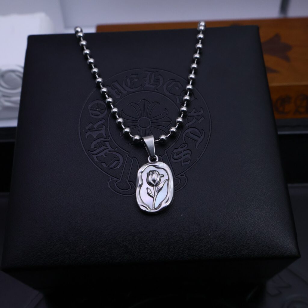 クロムハーツ「Chrome Hearts」チャームペンダント 2026