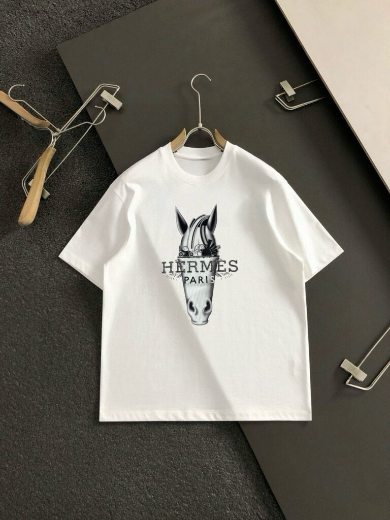 エルメス「Hermès」 クルーネックTシャツ 軽やかな着心地 春夏新作