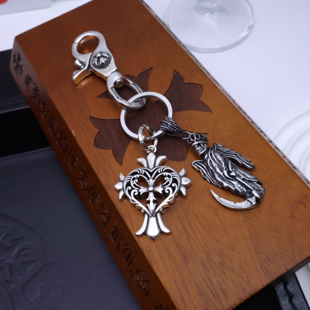 クロムハーツ「Chrome Hearts」キーホルダー&バッグチャーム - スタイルアイコン