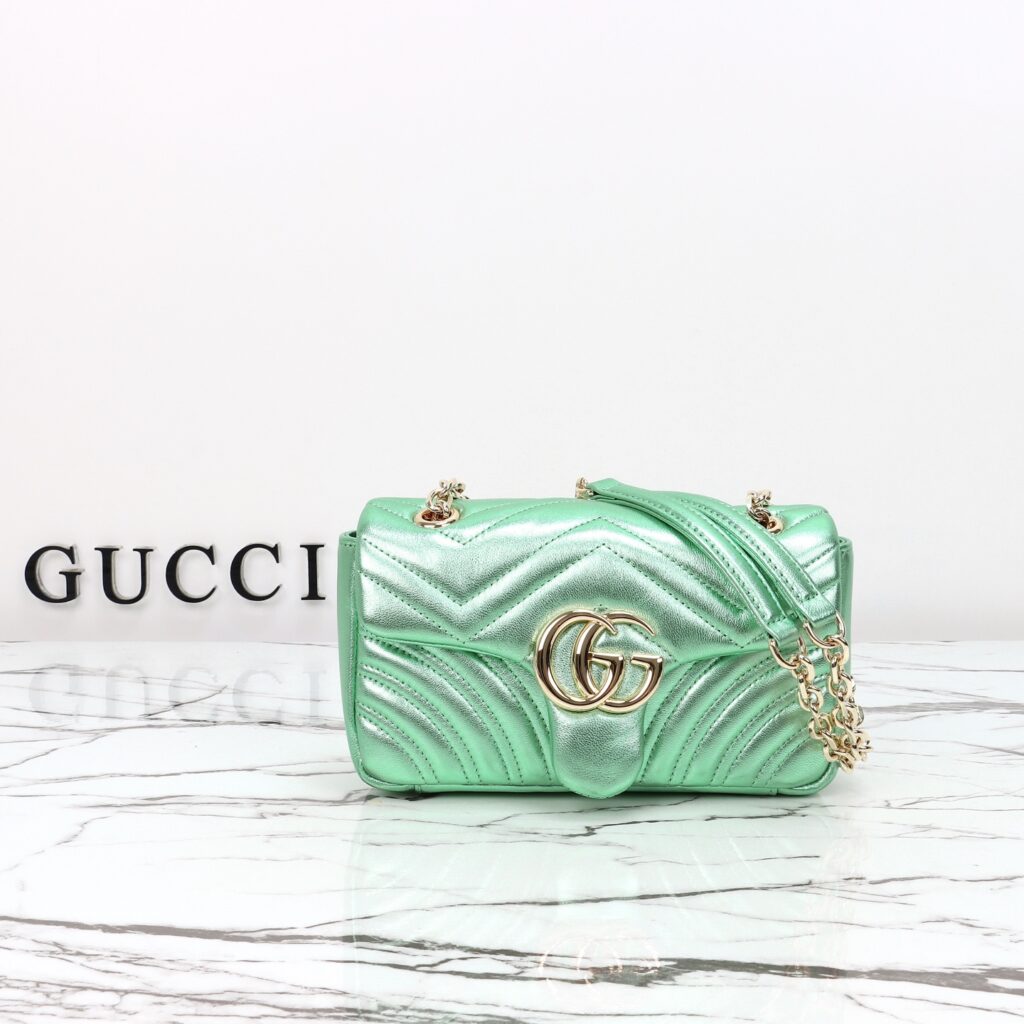 グッチ〔GGマーモント〕スモール ショルダーバッグ「GG Marmont Bag」