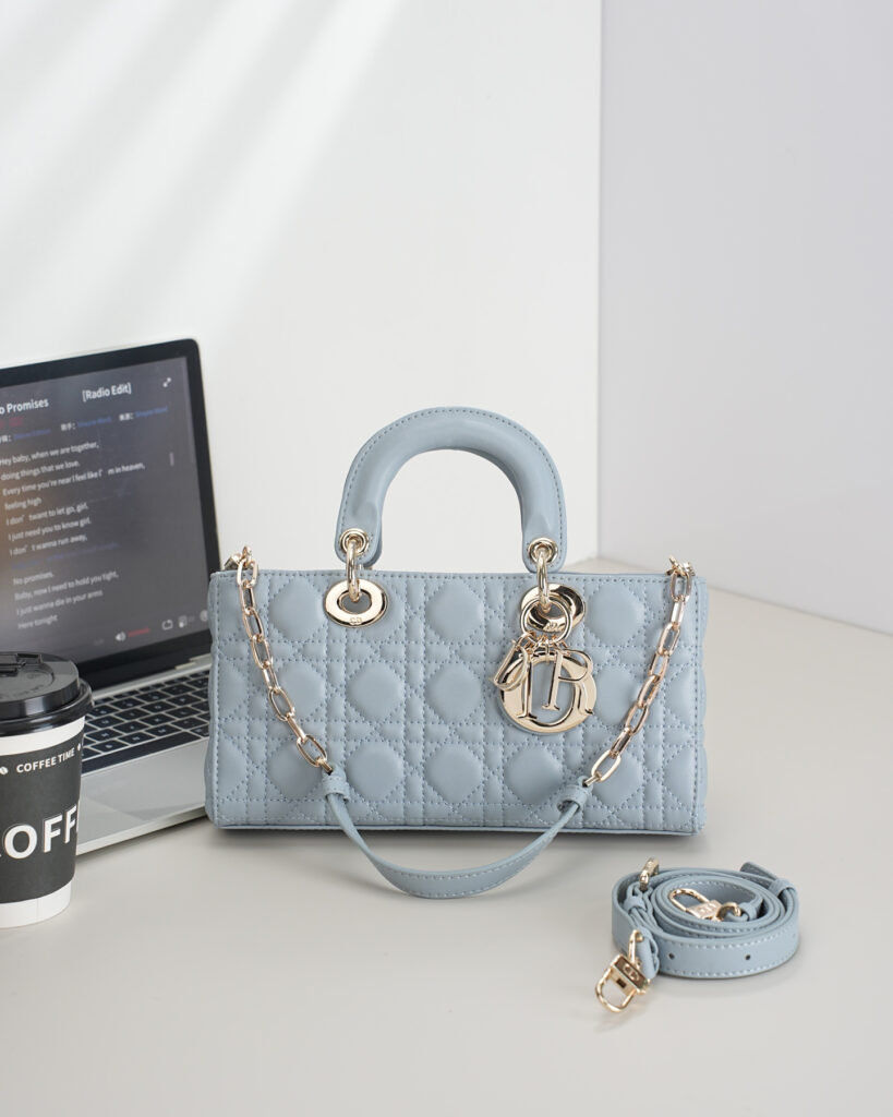 【入手困難品】ディオール レディ ディージョイ ハンドバッグ「Lady D‑Joy Bag」
