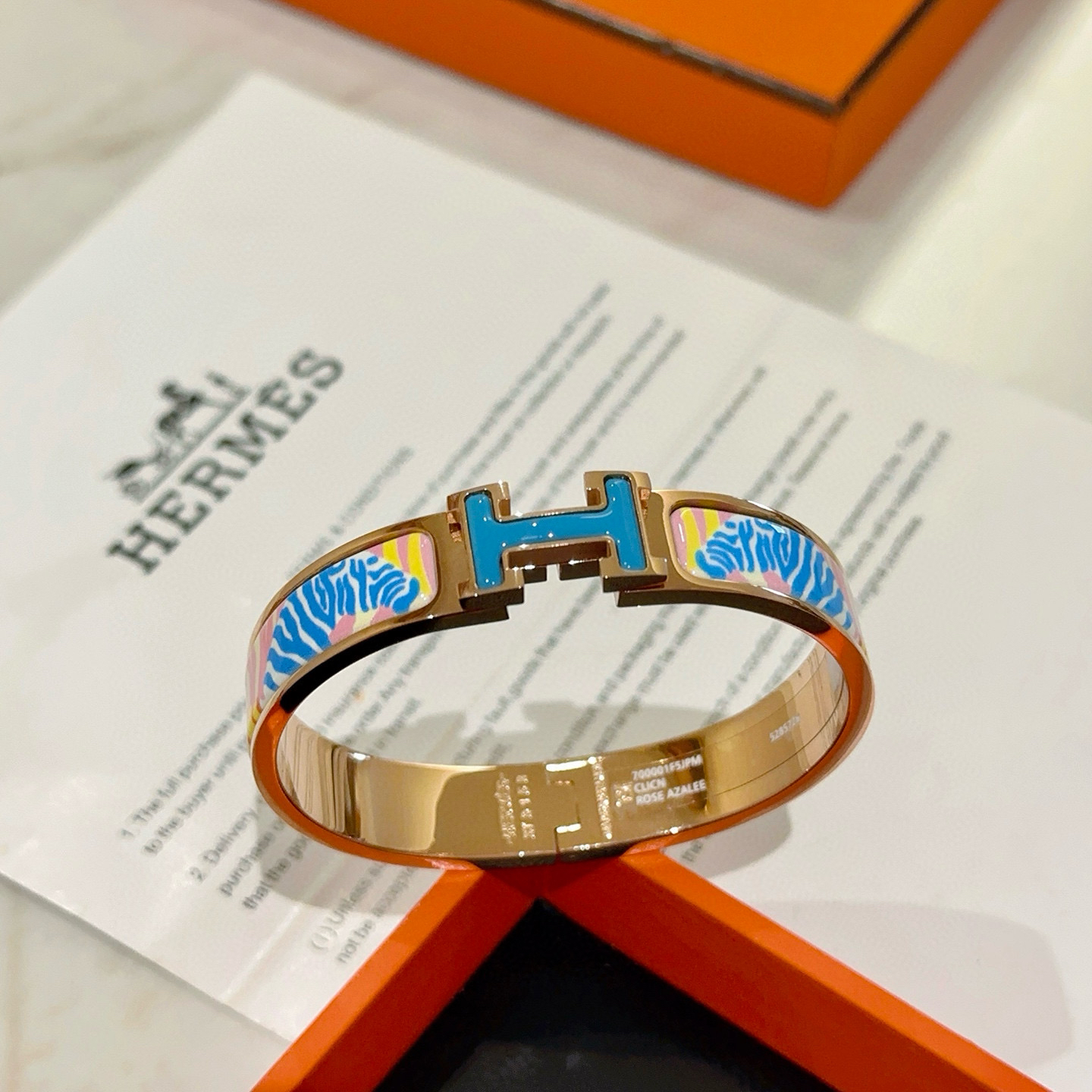 エルメス ブランドの象徴的なブレスレット
