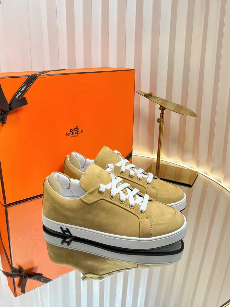 エルメス キッドシリーズ カジュアルスニーカー「Kid sneaker」