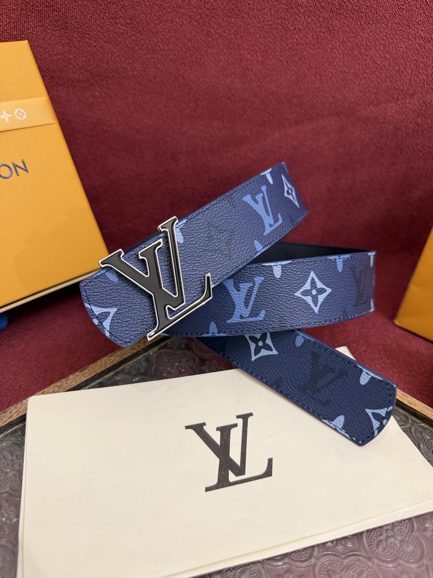 【日本未入荷】ルイヴィトン LV Dimension 両面使いベルト 40mm(全長約 100cm)