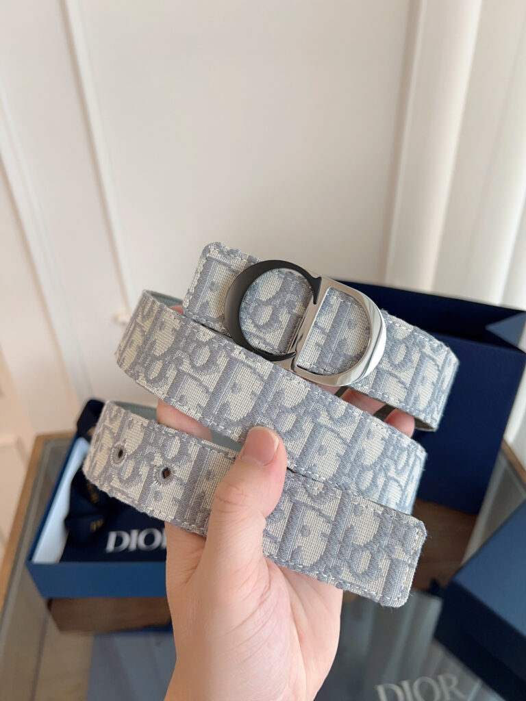 【注目新作】Dior ビジネスカジュアルベルト「全長約 100cm」