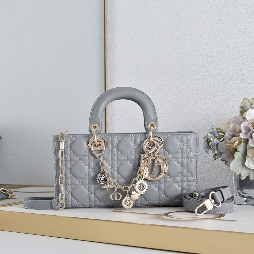 【入手困難品】ディオール レディ ディージョイ ハンドバッグ「Lady D‑Joy Bag」
