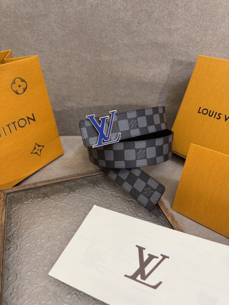 【日本未入荷】ルイヴィトン LV Dimension 両面使いベルト 40mm(全長約 100cm)