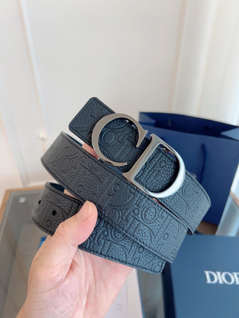 【注目新作】Dior ビジネスカジュアルベルト「全長約 100cm」