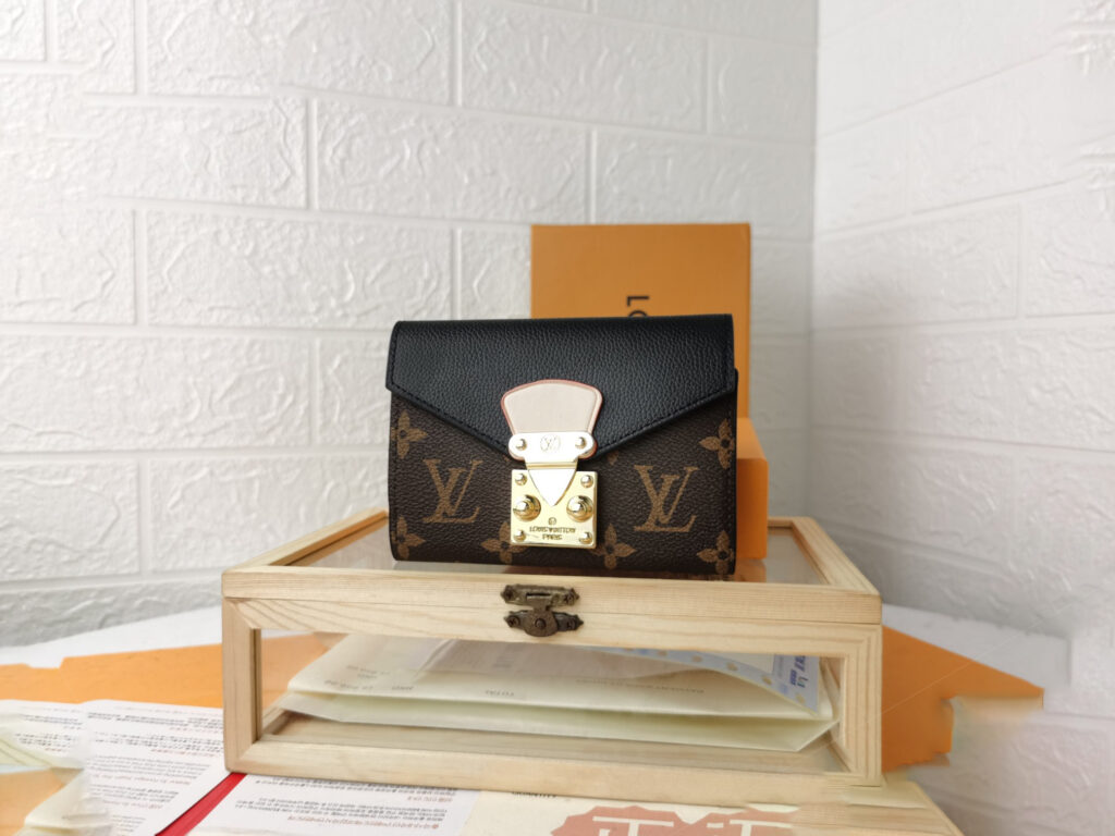 ルイ・ヴィトン「Louis Vuitton」ポルトフォイユパラス コンパクト