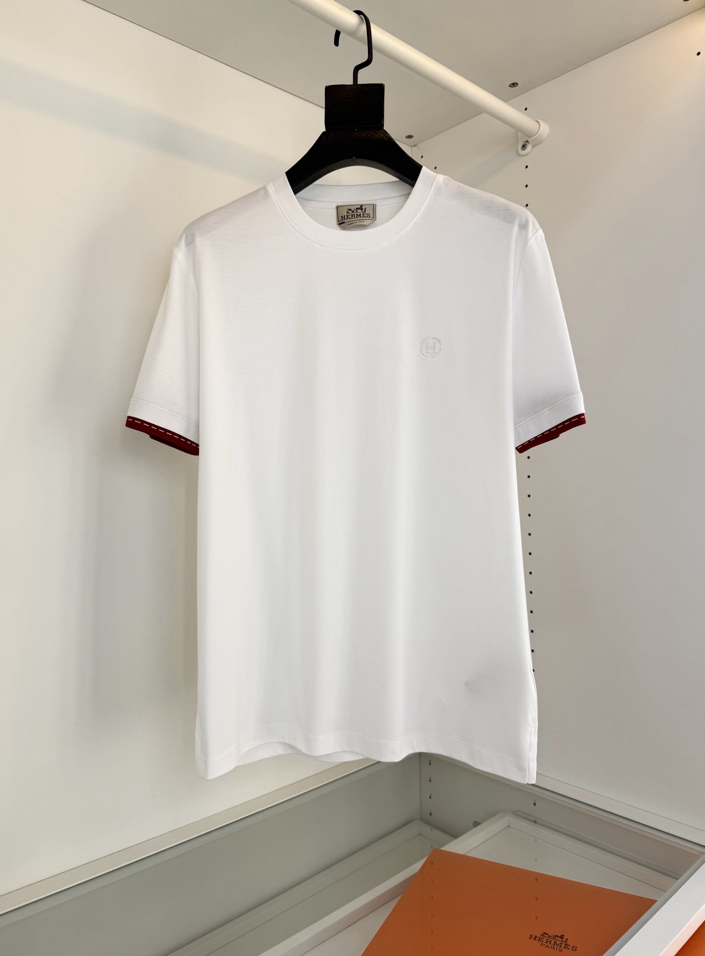 エルメス「Hermès」 クルーネックTシャツ 軽やかな着心地 春夏新作