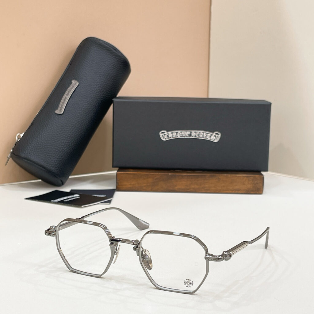 【希少新作】Chrome Hearts クロムハーツ ハードデザインサングラス「限定モデル」