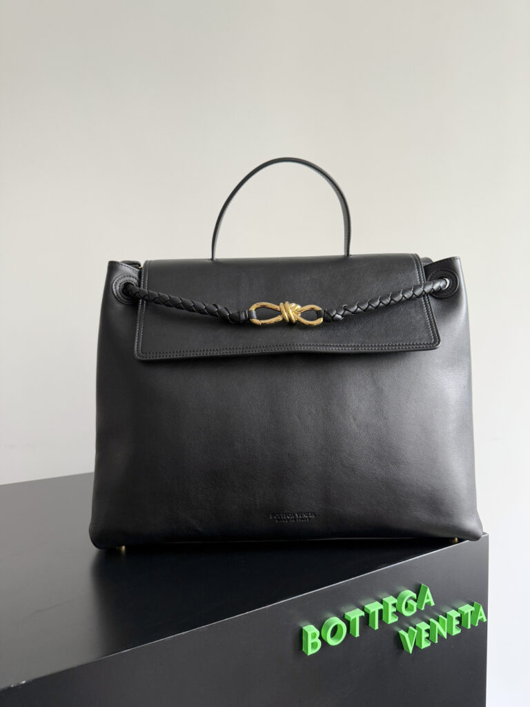 ボッテガ・ヴェネタ「Bottega Veneta」 チャオ チャオ レザートートバッグ