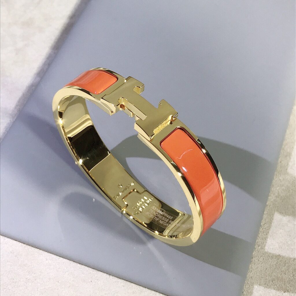 エルメス ブランドの象徴的なブレスレット