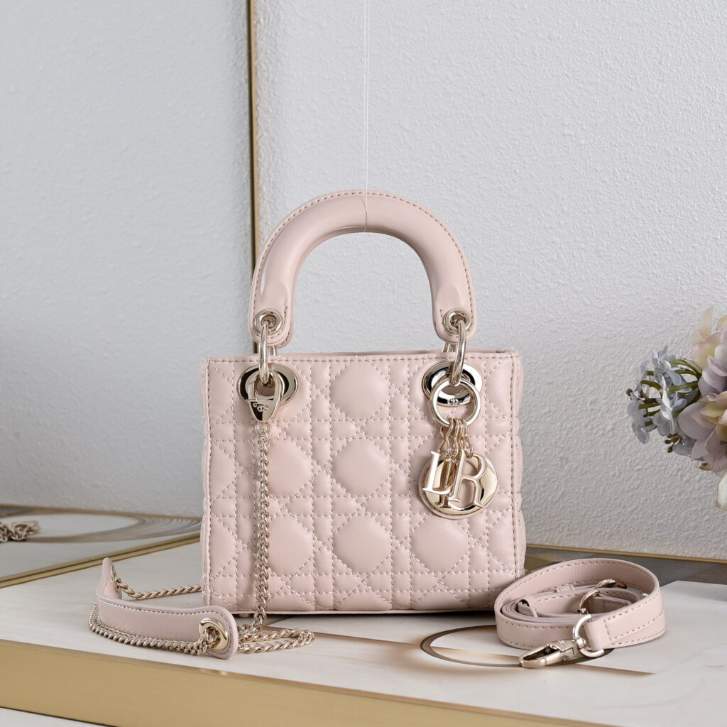 【人気コレクション】レディ ディオール バッグ「Lady Dior Bag」