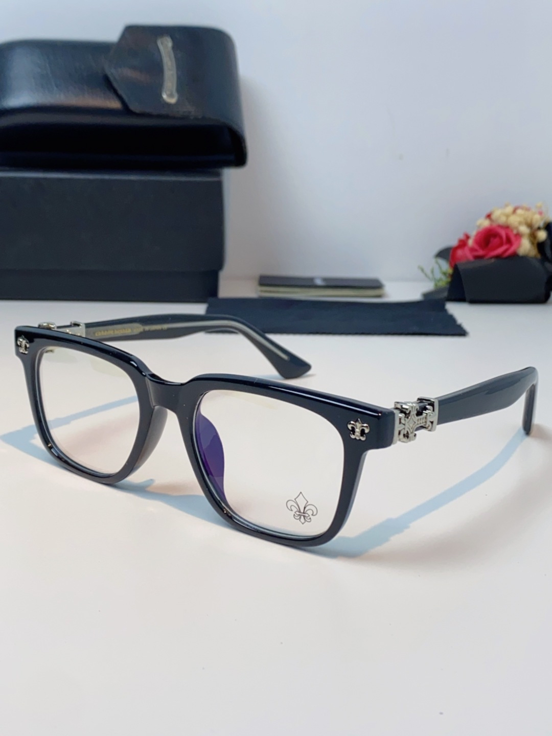 【希少新作】Chrome Hearts クロムハーツ ハードデザインサングラス「限定モデル」