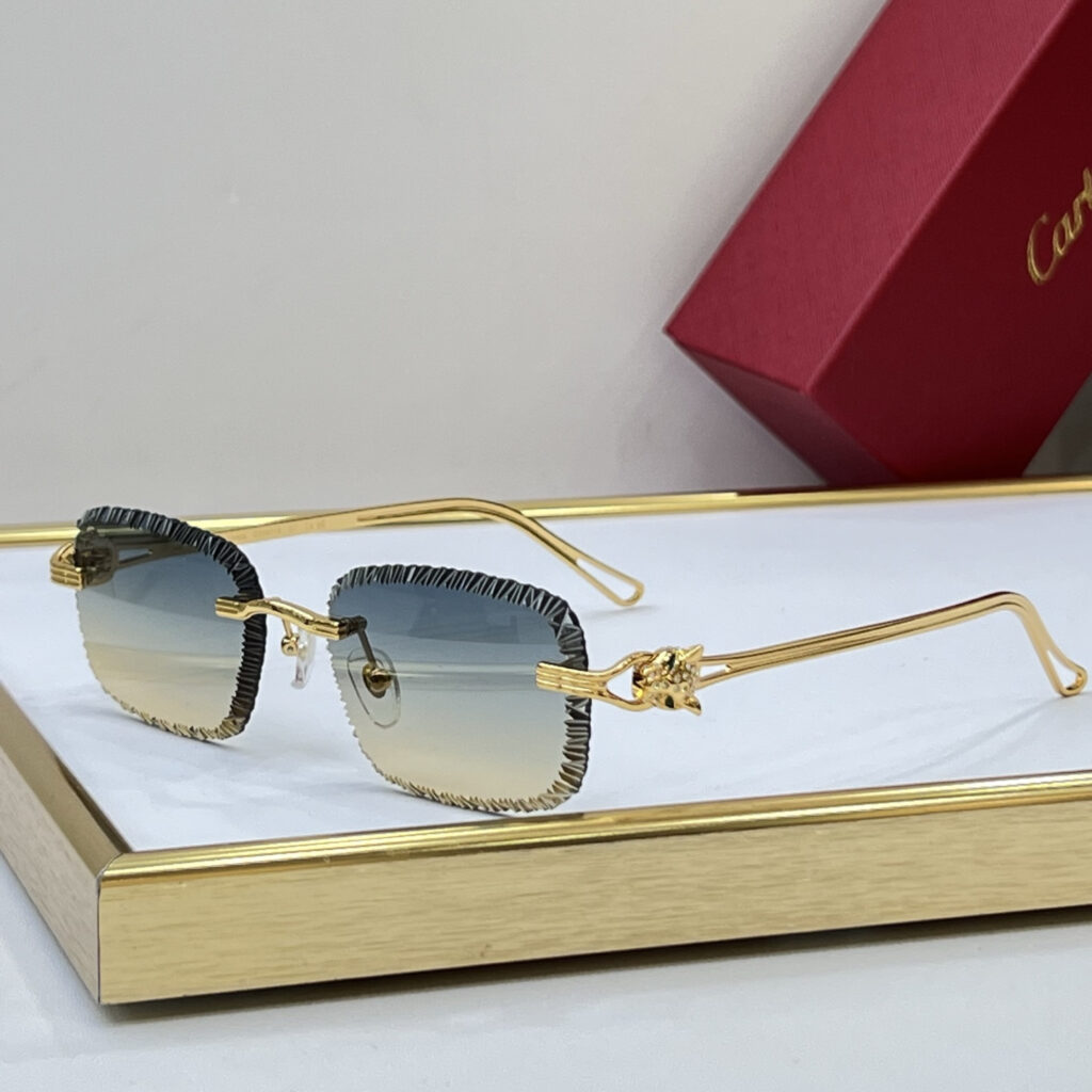 【高級品入庫】Cartier クラシカル貴族風サングラス「上質フレーム」