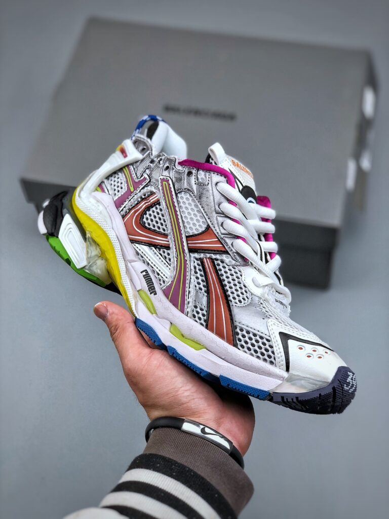 バレンシアガ ランナー スニーカー「Runner Sneaker」