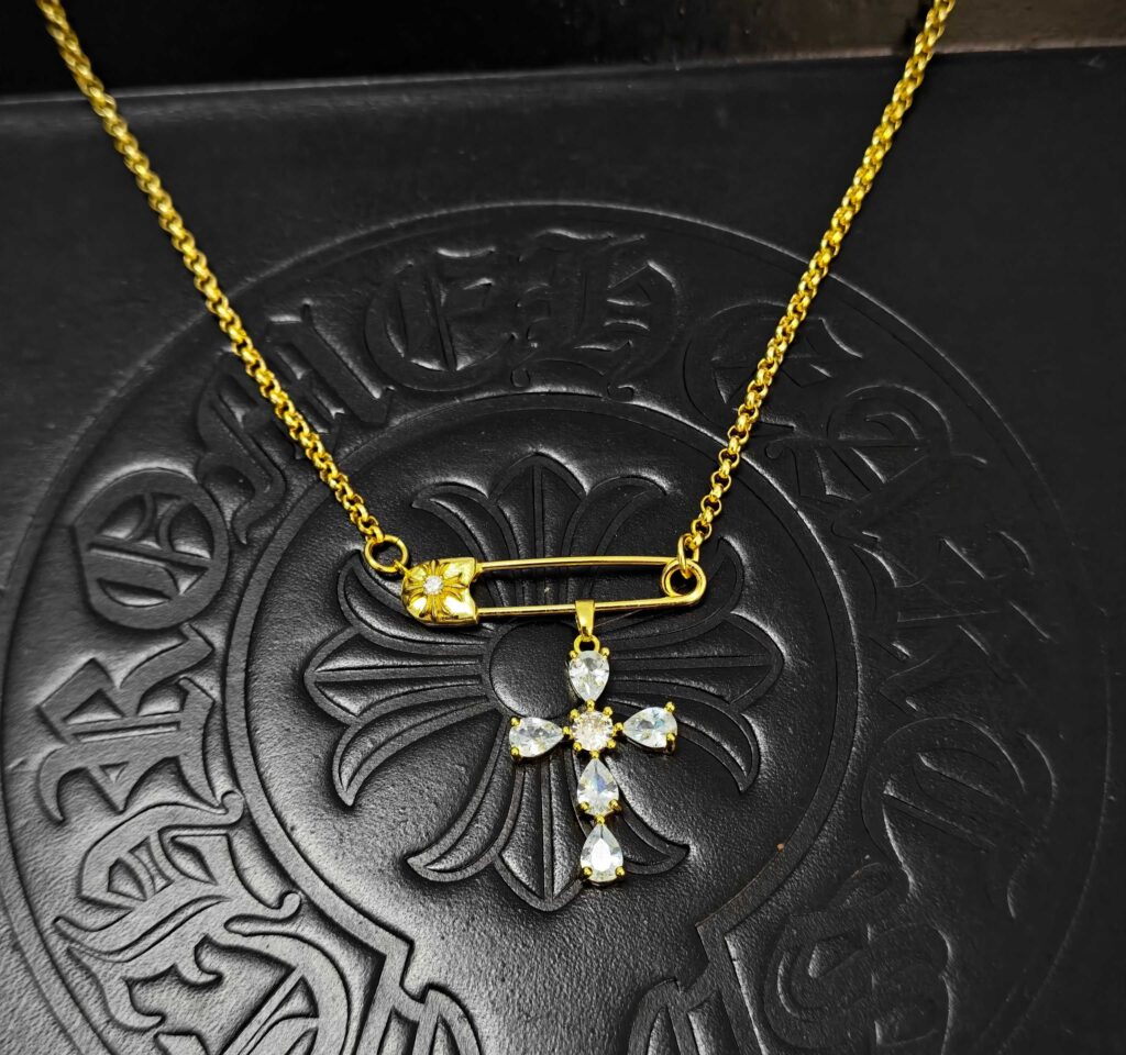 クロムハーツ「Chrome Hearts」チャームペンダント 2026