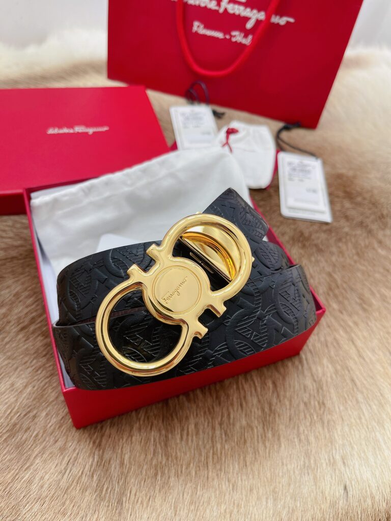 【新規倉庫入り】Salvatore Ferragamo 職人仕上げ高級ベルト「全長約 100cm」