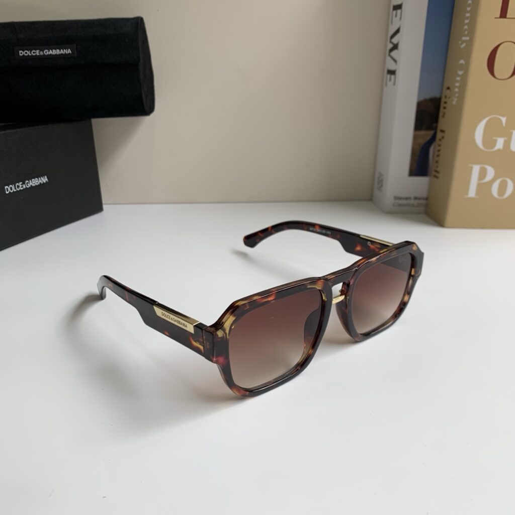 【希少入荷】D&G ドルチェアンドガッバーナ トレンドサングラス「カジュアル通勤用」