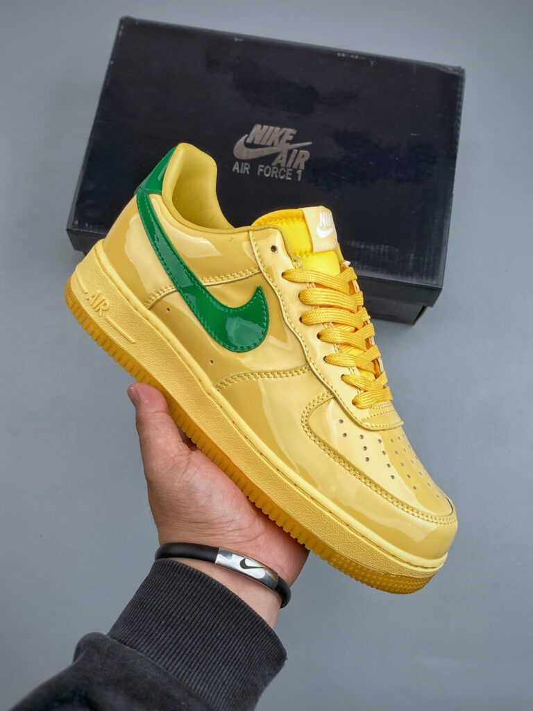 ナイキ エア フォース 1 トレンドスニーカー「Nike Air Force 1」