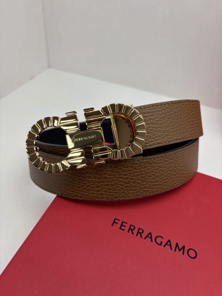 【新規倉庫入り】Salvatore Ferragamo 職人仕上げ高級ベルト「全長約 100cm」