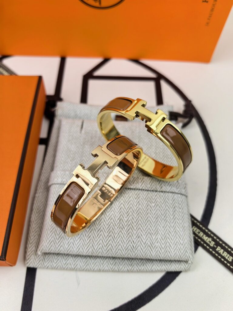 エルメス ブランドの象徴的なブレスレット