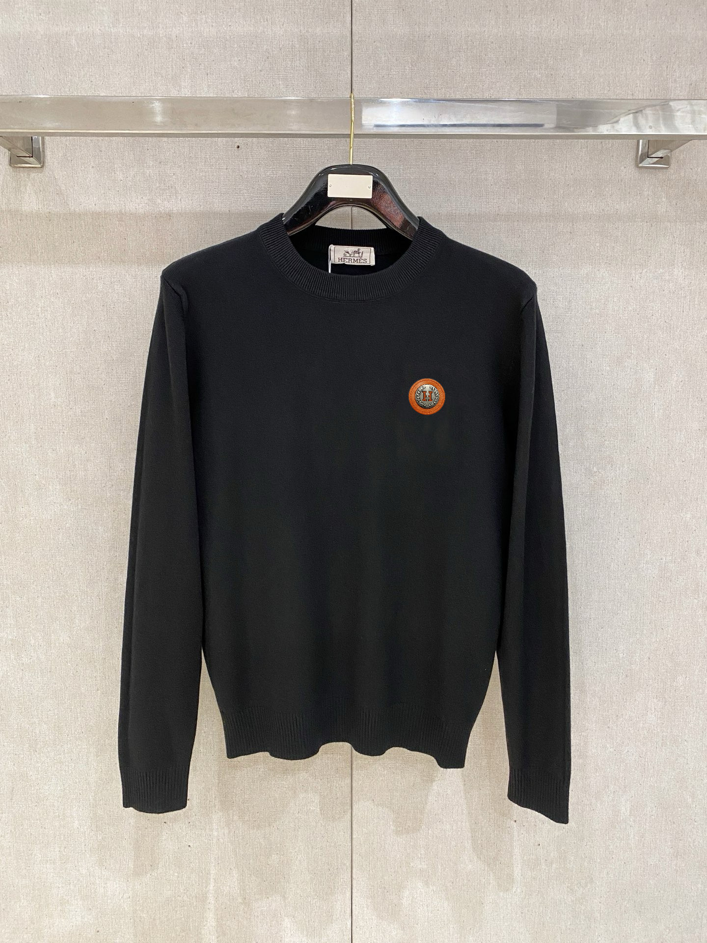 エルメス「Hermès」春季新作ラウンドネックスウェット