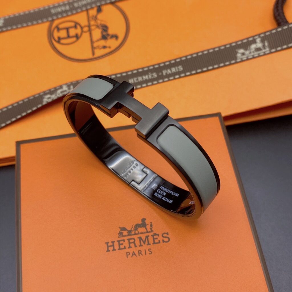 エルメス ブランドの象徴的なブレスレット