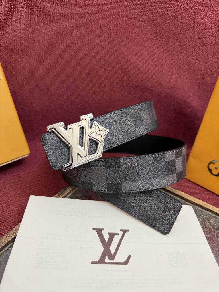 【日本未入荷】ルイヴィトン LV Dimension 両面使いベルト 40mm（全長約 100cm）