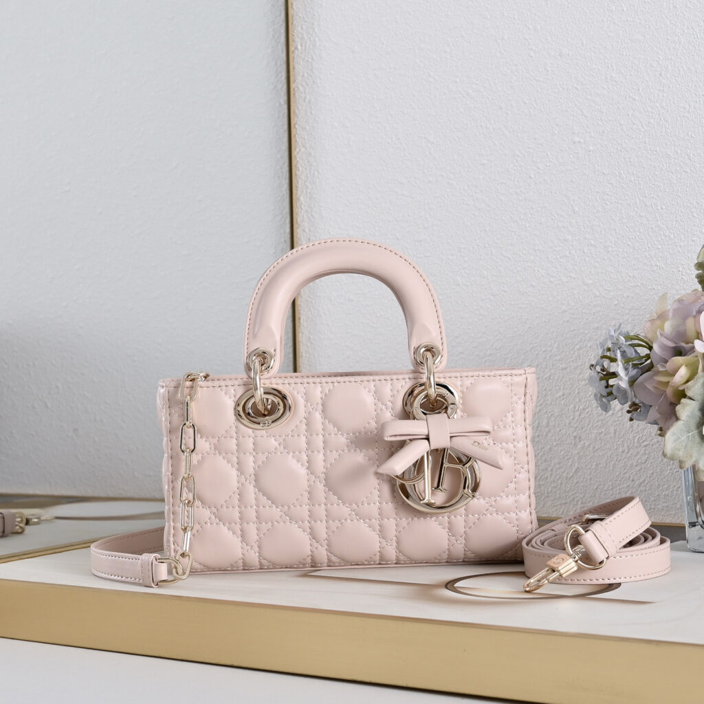 【入手困難品】ディオール レディ ディージョイ ハンドバッグ「Lady D‑Joy Bag」